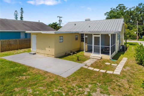 House in Bradenton, Florida 2 bedrooms, 85.47 sq.m. № 1827379 - photo 25