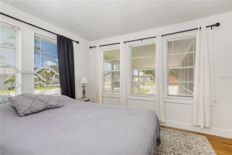 House in Bradenton, Florida 2 bedrooms, 85.47 sq.m. № 1827379 - photo 14