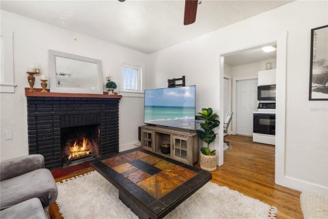 House in Bradenton, Florida 2 bedrooms, 85.47 sq.m. № 1827379 - photo 4