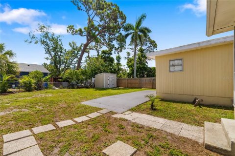 House in Bradenton, Florida 2 bedrooms, 85.47 sq.m. № 1827379 - photo 26