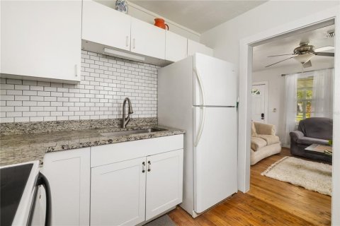 House in Bradenton, Florida 2 bedrooms, 85.47 sq.m. № 1827379 - photo 11