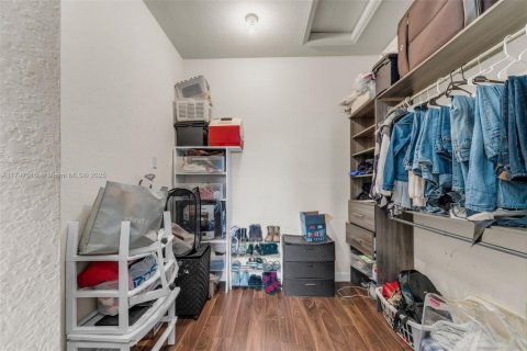 Touwnhouse à vendre à Cutler Bay, Floride: 3 chambres, 162.3 m2 № 1938415 - photo 17