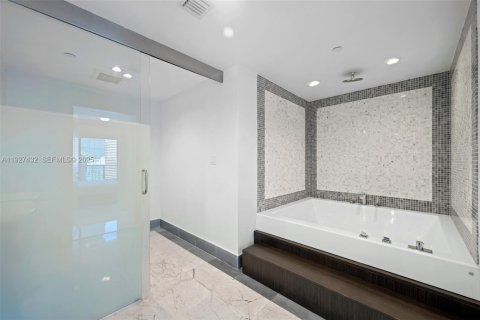 Copropriété à vendre à Miami, Floride: 1 chambre, 76.37 m2 № 1986070 - photo 15