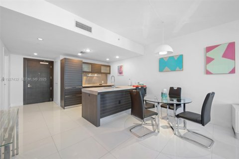 Copropriété à vendre à Miami, Floride: 1 chambre, 76.37 m2 № 1986070 - photo 4