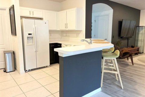 House in Gibsonton, Florida 3 bedrooms, 166.85 sq.m. № 2202342 - photo 21