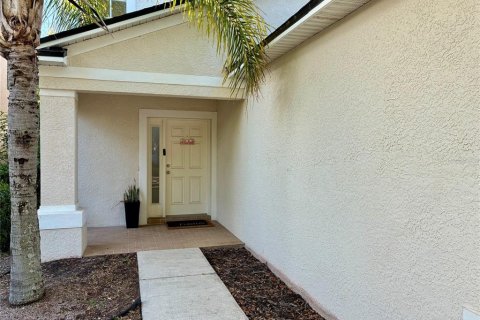 House in Gibsonton, Florida 3 bedrooms, 166.85 sq.m. № 2202342 - photo 2