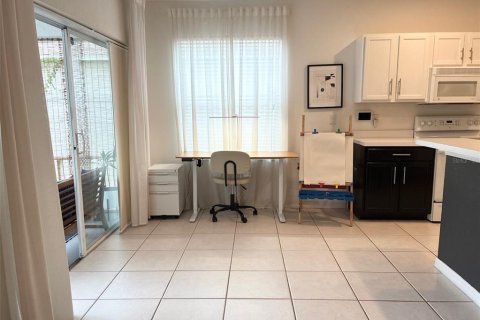 House in Gibsonton, Florida 3 bedrooms, 166.85 sq.m. № 2202342 - photo 20