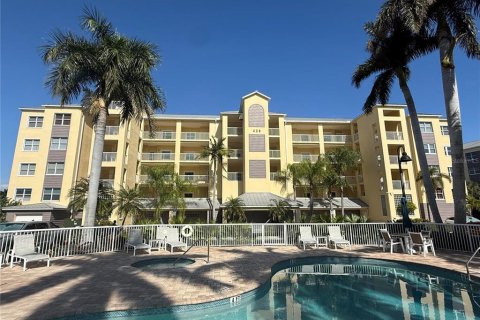 Copropriété à vendre à Madeira Beach, Floride: 2 chambres, 125.42 m2 № 2094564 - photo 2