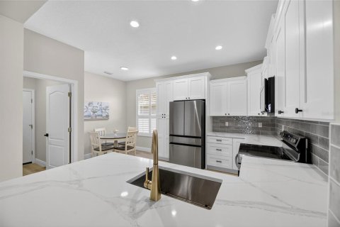 House in Sun City Center, Florida 2 bedrooms, 138.42 sq.m. № 1844431 - photo 15