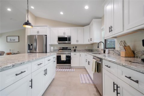 House in Englewood, Florida 3 bedrooms, 157 sq.m. № 1798082 - photo 5