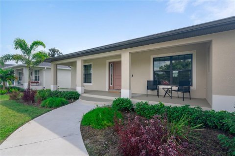 House in Englewood, Florida 3 bedrooms, 157 sq.m. № 1798082 - photo 1