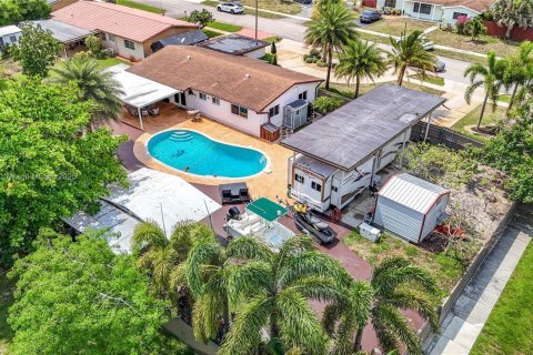 House in Fort Lauderdale, Florida 3 bedrooms, 149.11 sq.m. № 1891252 - photo 28