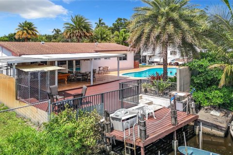 House in Fort Lauderdale, Florida 3 bedrooms, 149.11 sq.m. № 1891252 - photo 27