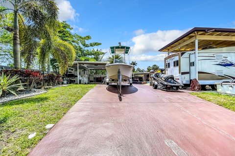 House in Fort Lauderdale, Florida 3 bedrooms, 149.11 sq.m. № 1891252 - photo 26