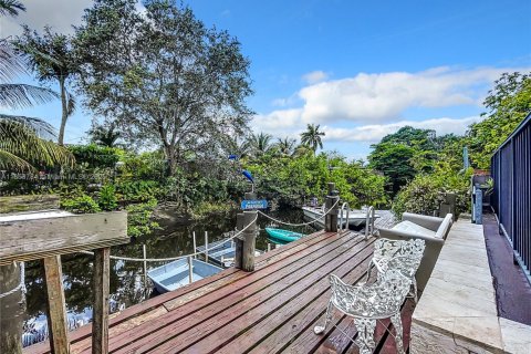 House in Fort Lauderdale, Florida 3 bedrooms, 149.11 sq.m. № 1891252 - photo 23