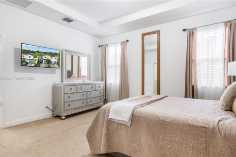 Снять в аренду виллу или дом в Тамарак, Флорида 3 спальни, 152.55м2, № 2018694 - фото 10