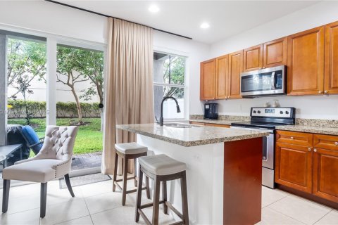 Снять в аренду виллу или дом в Тамарак, Флорида 3 спальни, 152.55м2, № 2018694 - фото 7