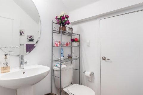 Снять в аренду виллу или дом в Тамарак, Флорида 3 спальни, 152.55м2, № 2018694 - фото 8