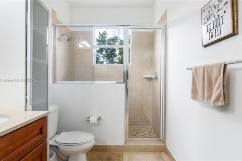 Снять в аренду виллу или дом в Тамарак, Флорида 3 спальни, 152.55м2, № 2018694 - фото 12