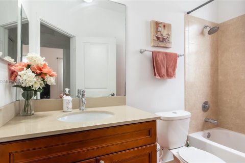 Снять в аренду виллу или дом в Тамарак, Флорида 3 спальни, 152.55м2, № 2018694 - фото 16