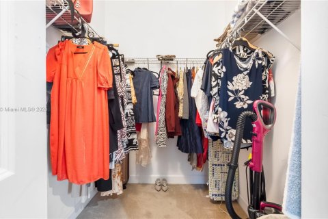 Снять в аренду виллу или дом в Тамарак, Флорида 3 спальни, 152.55м2, № 2018694 - фото 13