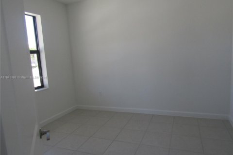 Townhouse in Homestead, Florida 3 bedrooms, 123.37 sq.m. № 1763943 - photo 7
