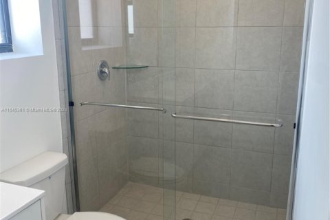 Townhouse in Homestead, Florida 3 bedrooms, 123.37 sq.m. № 1763943 - photo 15
