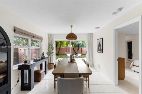 Купить виллу или дом в Делрей-Бич, Флорида 2 спальни, 129.51м2, № 2007156 - фото 2