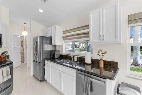 Купить виллу или дом в Делрей-Бич, Флорида 2 спальни, 129.51м2, № 2007156 - фото 5