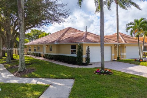 Купить виллу или дом в Делрей-Бич, Флорида 2 спальни, 129.51м2, № 2007156 - фото 28