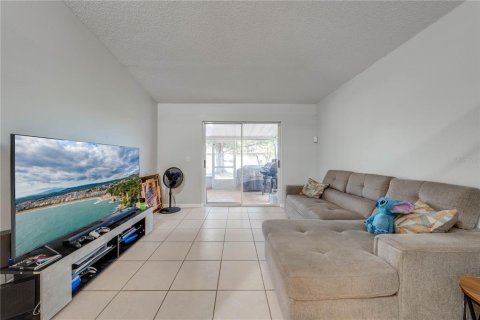 Casa en venta en Kissimmee, Florida, 3 dormitorios, 136.01 m2 № 1654075 - foto 17