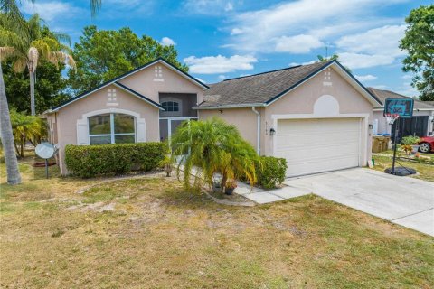 Casa en venta en Kissimmee, Florida, 3 dormitorios, 136.01 m2 № 1654075 - foto 2
