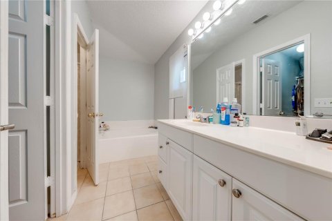 Casa en venta en Kissimmee, Florida, 3 dormitorios, 136.01 m2 № 1654075 - foto 20