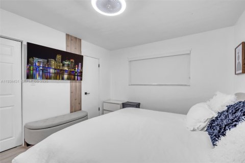 Casa en venta en Plantation, Florida, 3 dormitorios, 125.6 m2 № 1994746 - foto 14