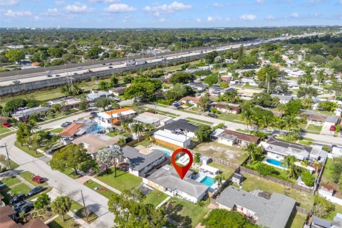 Casa en venta en Plantation, Florida, 3 dormitorios, 125.6 m2 № 1994746 - foto 29