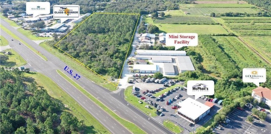 Commercial property in Sebring, Florida № 2330223
