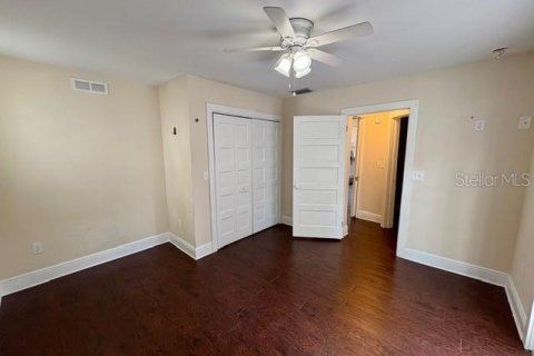 Casa en alquiler en Tampa, Florida, 4 dormitorios, 207.92 m2 № 1570437 - foto 30