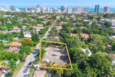 Terreno en venta en Miami Beach, Florida № 2041938 - foto 5