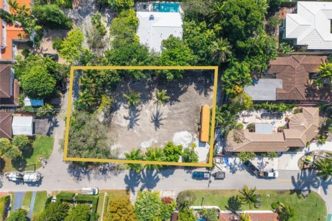 Terreno en venta en Miami Beach, Florida № 2041938 - foto 3
