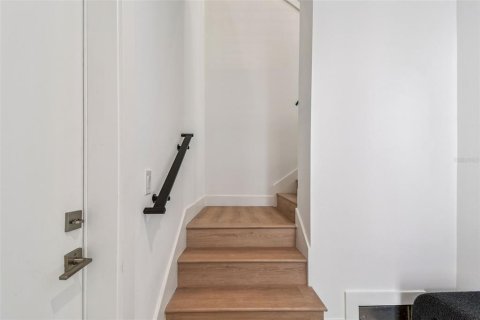 Снять в аренду таунхаус в Сент-Питерсберг, Флорида 3 комнаты, 231.42м2, № 1913834 - фото 21