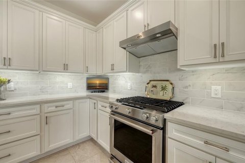 Купить виллу или дом в Брейдентон, Флорида 6 комнат, 178.28м2, № 1919571 - фото 24