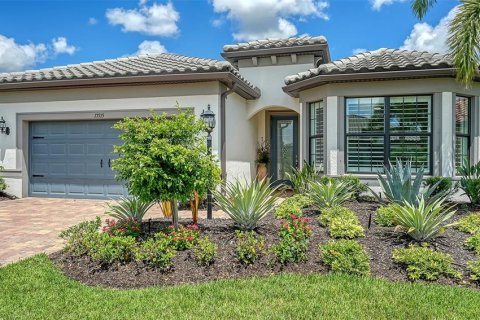 Купить виллу или дом в Брейдентон, Флорида 6 комнат, 178.28м2, № 1919571 - фото 1