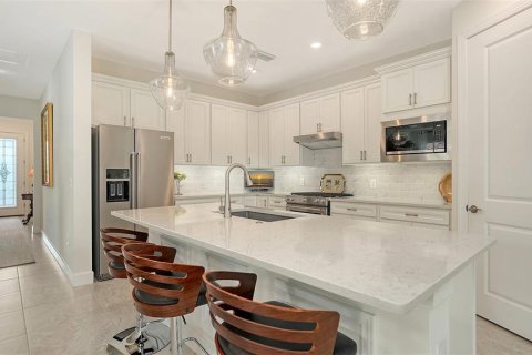 Купить виллу или дом в Брейдентон, Флорида 6 комнат, 178.28м2, № 1919571 - фото 21