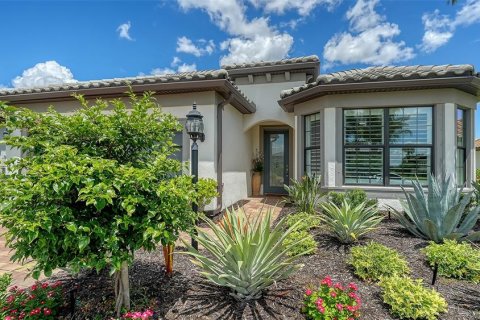 Купить виллу или дом в Брейдентон, Флорида 6 комнат, 178.28м2, № 1919571 - фото 7