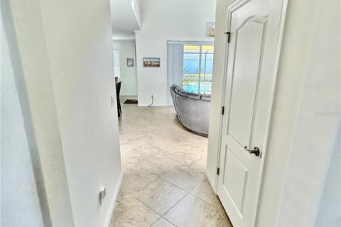 Villa ou maison à vendre à Punta Gorda, Floride: 5 chambres, 306.48 m2 № 2206091 - photo 7