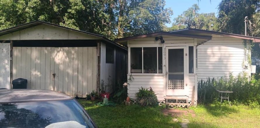 House in Lake Panasoffkee, Florida 2 bedrooms, 52.03 sq.m. № 1853435