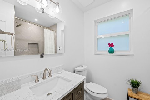 Casa en venta en Hollywood, Florida, 3 dormitorios, 185.71 m2 № 2056628 - foto 23