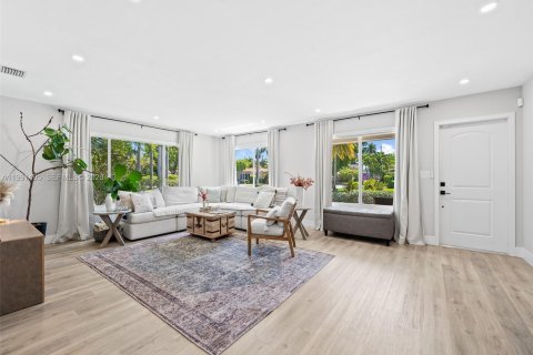 Casa en venta en Hollywood, Florida, 3 dormitorios, 185.71 m2 № 2056628 - foto 5