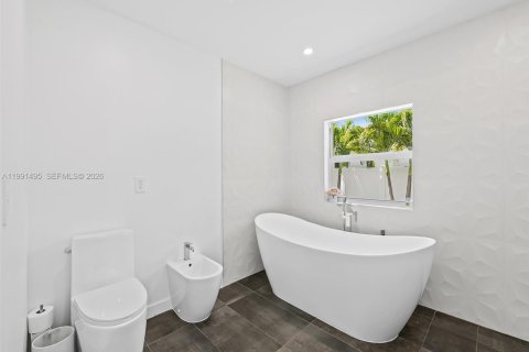 Casa en venta en Hollywood, Florida, 3 dormitorios, 185.71 m2 № 2056628 - foto 15
