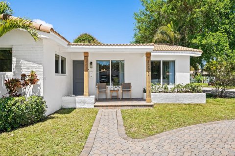 Casa en venta en Hollywood, Florida, 3 dormitorios, 185.71 m2 № 2056628 - foto 3